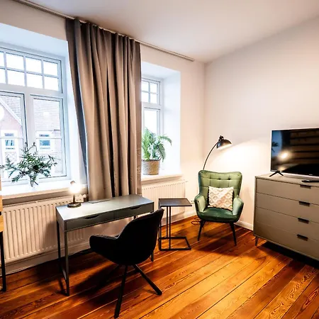 Apartment 4 Hochwertig Saniertes Cityapartment Ruhig Gelegen *