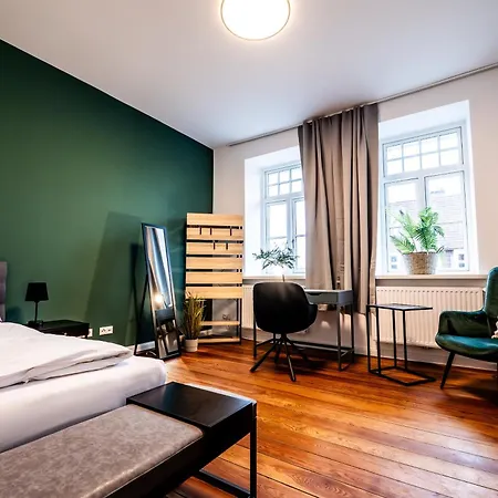 דירה 4 Hochwertig Saniertes Cityapartment Ruhig Gelegen ברונסבוטל