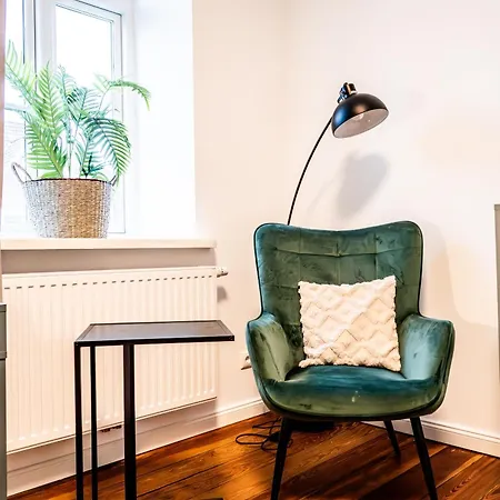 4 Hochwertig Saniertes Cityapartment Ruhig Gelegen Apartment *