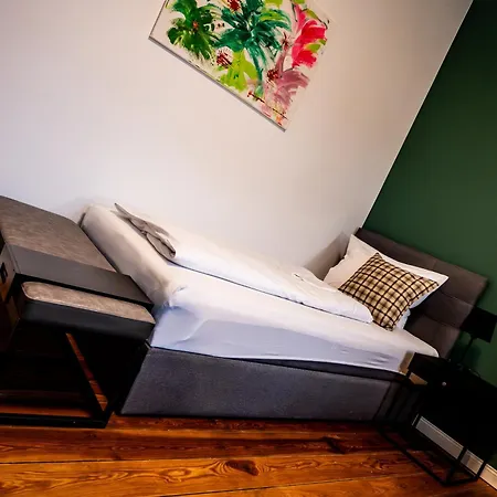 4 Hochwertig Saniertes Cityapartment Ruhig Gelegen Apartment Brunsbuttel