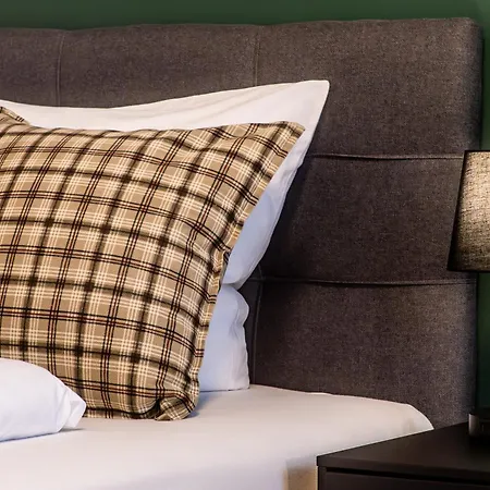شقة 4 Hochwertig Saniertes Cityapartment Ruhig Gelegen *