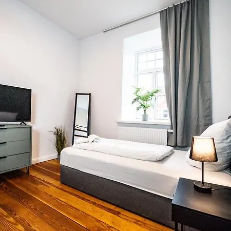 Apartment 4 Hochwertig Saniertes Cityapartment Ruhig Gelegen *