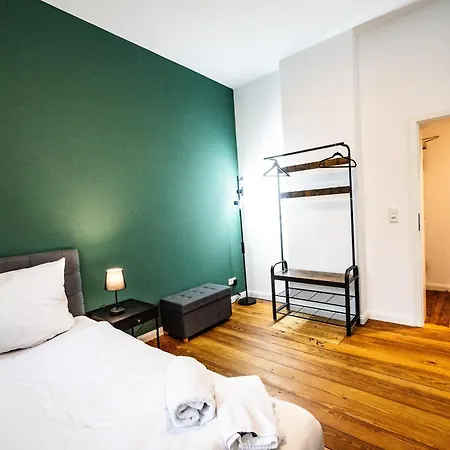 דירה 4 Hochwertig Saniertes Cityapartment Ruhig Gelegen ברונסבוטל