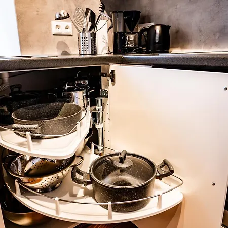 4 Hochwertig Saniertes Cityapartment Ruhig Gelegen *